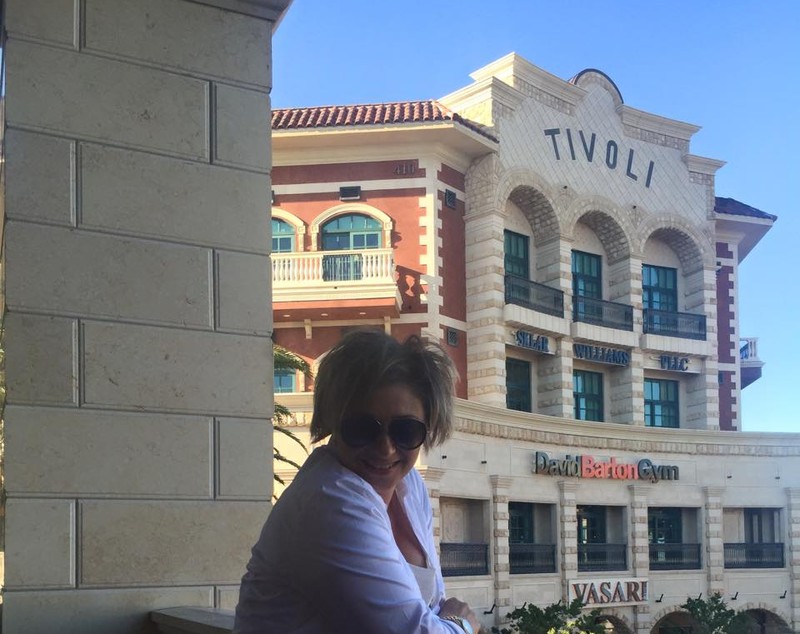 Laurențiu Reghecampf și Anamaria Prodan fac senzație la Las Vegas! Cei doi se dau în stambă cu o limuzină de lux / GALERIE FOTO
