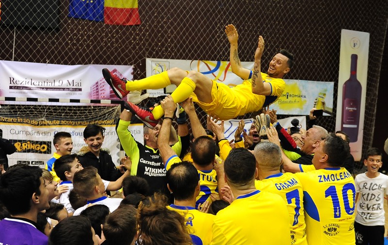 Retragerea lui Daniel Chiriță, de vis! Turneul de old-boys, câștigat de Petrolul! Lupescu și Doroftei, pe teren / FOTO&VIDEO