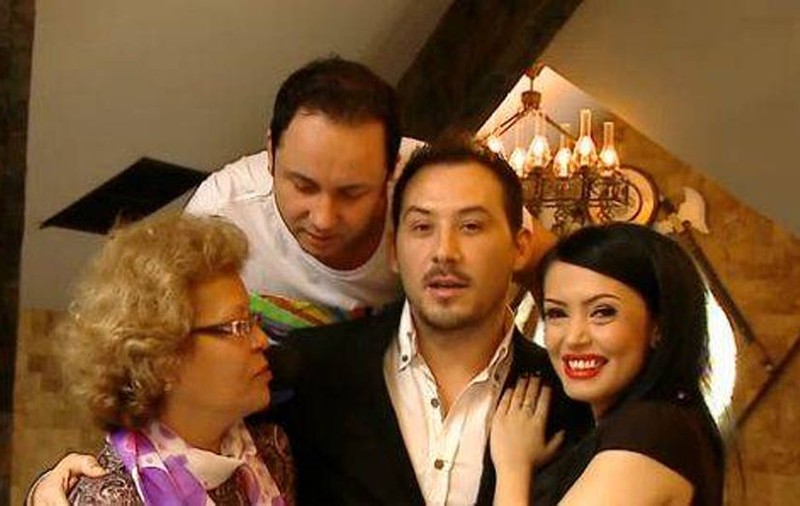 REACŢIA lui ŞTEFAN STAN în scandalul dintre ANDREEA MANTEA şi MAMA LUI! POZIŢIA CLARĂ A ARTISTULUI în acest RĂZBOI te va surprinde!