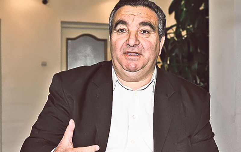 Liderii romilor s-au luat la harţă | Nicolae Păun îl pune la punct pe regele Cioabă în privinţa legitimaţiilor de hoţi