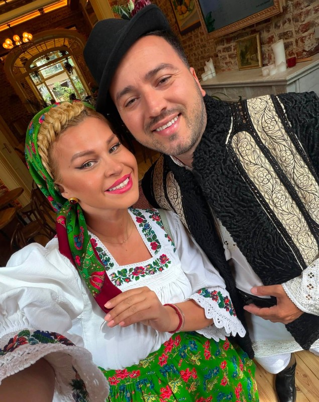 Cine este Oana Tomoiagă de la Asia Express, sezonul 9. Prietena Mirelei Vaida are o carieră în muzica populară