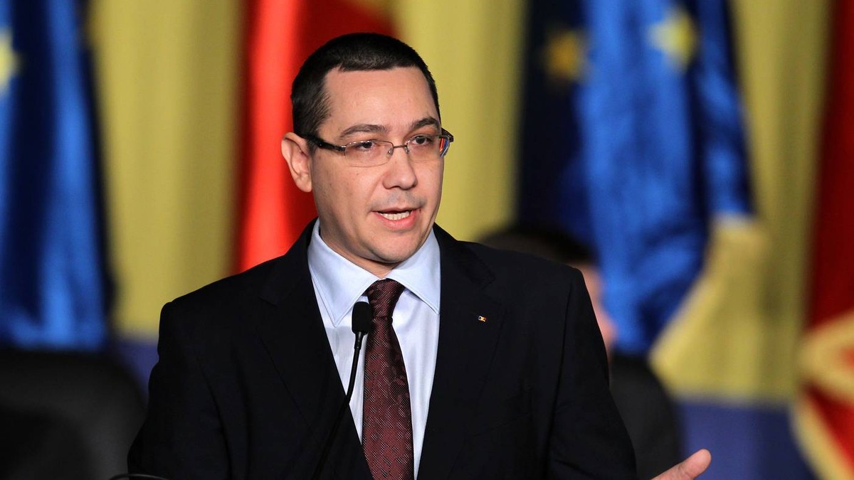 Ponta: Băsescu a tăiat salariile bugetarilor cu 25%