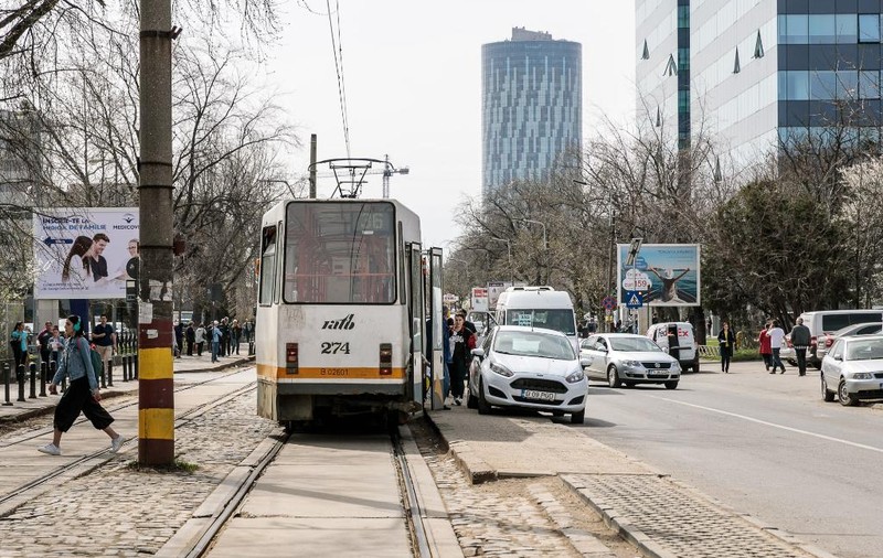 Decizia luată de STB (fosta RATB) în contextul grevei de avertisment de joi dimineață. De la ce oră vor circula mijloacele de transport în comun