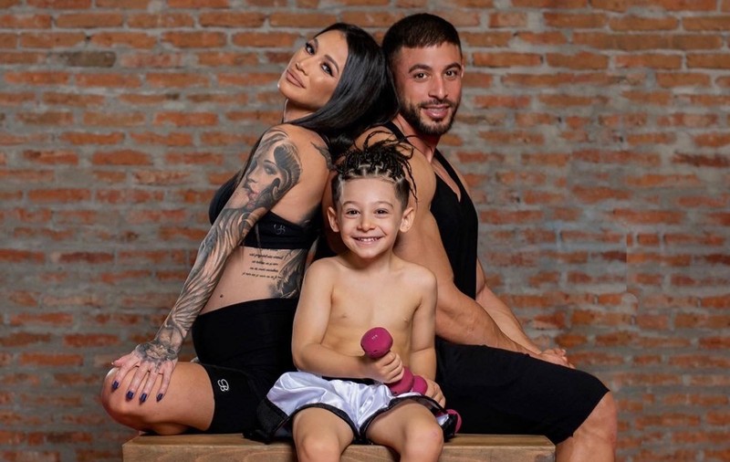 Cine va fi nașul băiețelului Roxanei Vancea. Soțul îi este alături în fiecare clipă: „Am o sarcină cu risc”