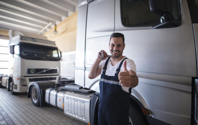 Cum găsești piesa potrivită pentru camionul tău într-un parc de dezmembrări?