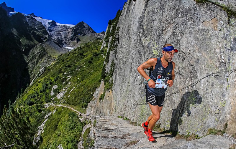 Cea mai scurtă cursă de la UTMB, câștigată de un elvețian. A alergat mai încet ca în 2018, dar a trecut primul linia de sosire