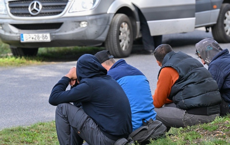 Predoiu, despre migranții care vor fi aduși în România ca parte a acordului Air Schengen: Cu cât mai repede, cu atât mai bine