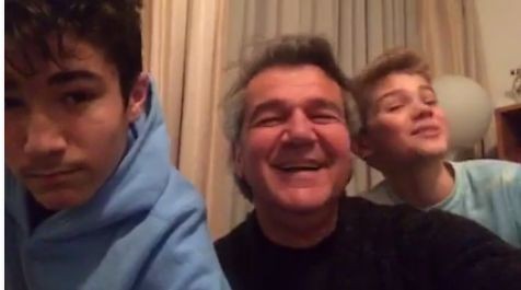 Dan Bittman, alături de băieții lui cei mici: Patrick și Marc