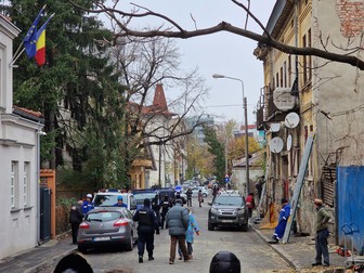 Locuitorii spun că evacuarea s-a făcut „în forță, fără să ne arate niciun document”