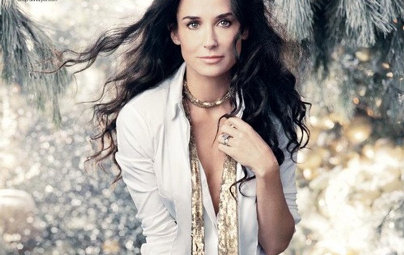Şi Oscarul merge la... Demi Moore! Zâmbeşte la cameră de parcă nu ar avea griji acasă