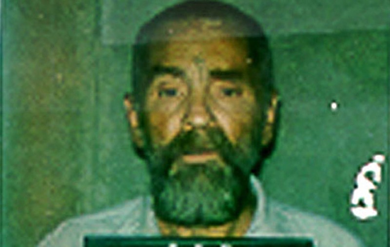 Povestea lui Charles Manson. Cine a fost bărbatul supranumit „cel mai periculos om în viață”
