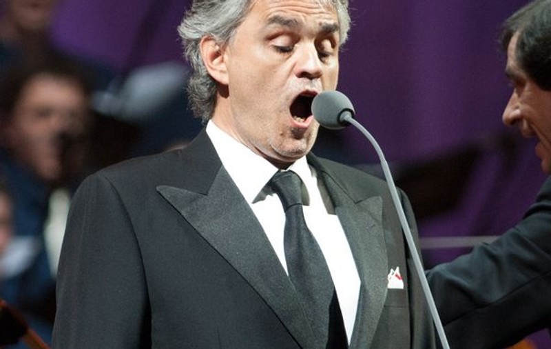 Andrea Bocelli va cânta la Bucureşti