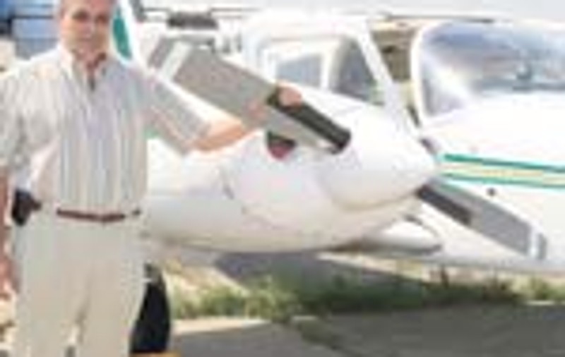 Ajungeti la mare cu taxiul aerian