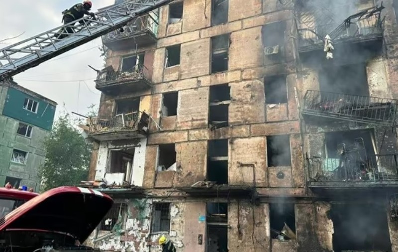 Război în Ucraina, ziua 475 | Cel puțin 11 morți în orașul Krivoi Rog, atacat de ruși cu rachete. Lupte intense în mai multe zone