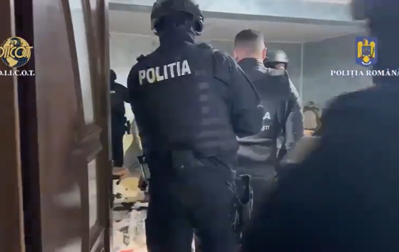 Gemeni de 12 ani din Prahova, tratați ca sclavii de fratele lor mai mare și de alți trei oameni și puși să muncească și 16 ore pe zi