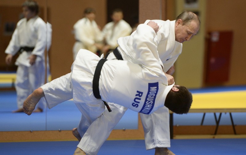 FOTO | Ce sporturi practică Vladimir Putin