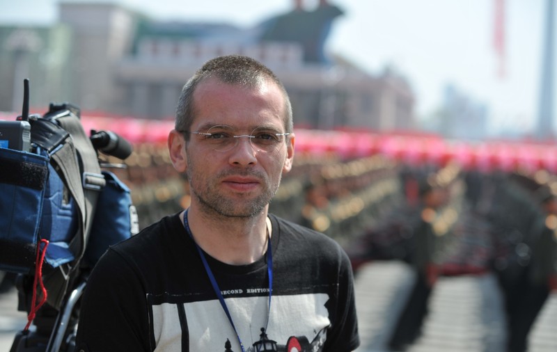 Adelin Petrișor părăsește TVR pentru Euronews România. Pleacă și un prezentator
