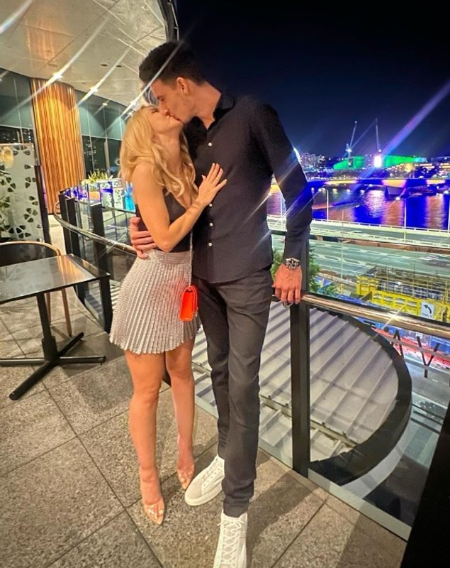 Andreea Bălan a părăsit România de dragul lui Victor Cornea. Unde se află îndrăgostiții: „Nu credeam și nu visam că voi ajunge aici”