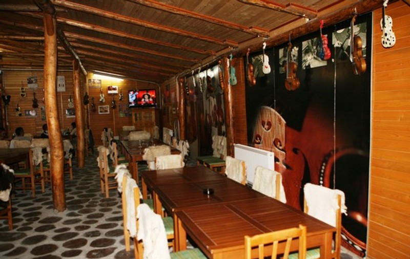 Aşa arată restaurantul viorilor de la Reghin