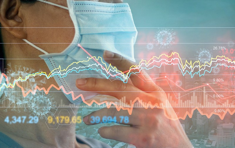 Trei economiști români îți arată cum să treci mai ușor prin criza economică declanșată de pandemie