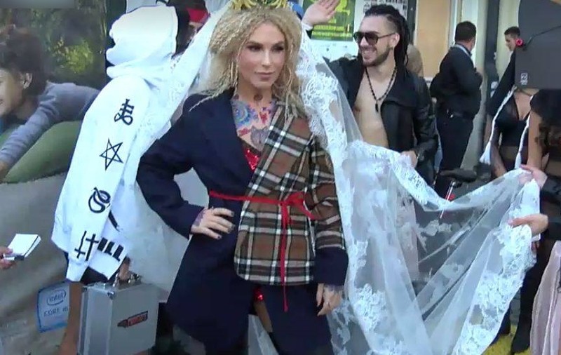 VIDEO / Media Music Awards 2016. Corina și-a păcălit fanii cu tatuajul