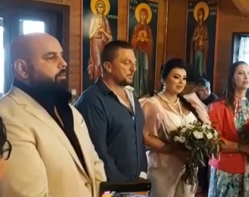 Adriana Bahmuțeanu, noi detalii despre nunta cu George Restivan: „O să vină curând”. Logodnicul ei e plecat din România