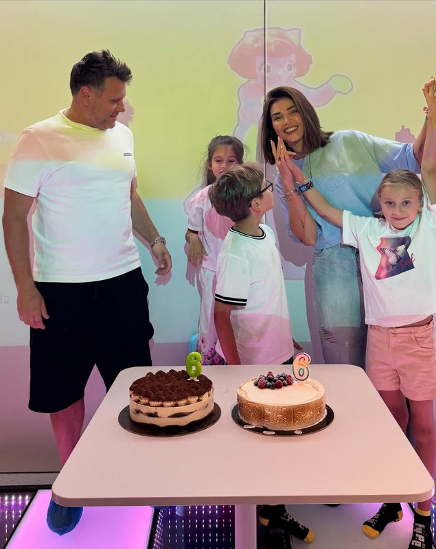 Alina Pușcaș și familia sa 