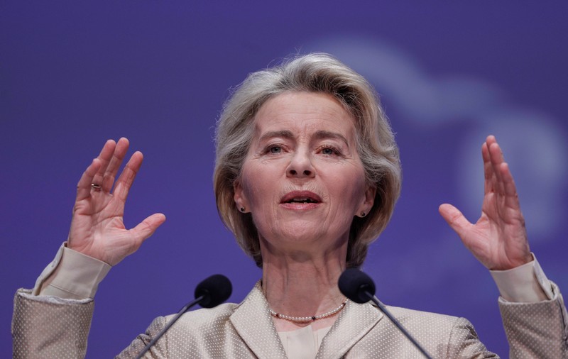 Parchetul European, condus de Kovesi, investighează negocierile privind achiziția de vaccinuri anti-COVID dintre Ursula von der Leyen și șeful Pfizer