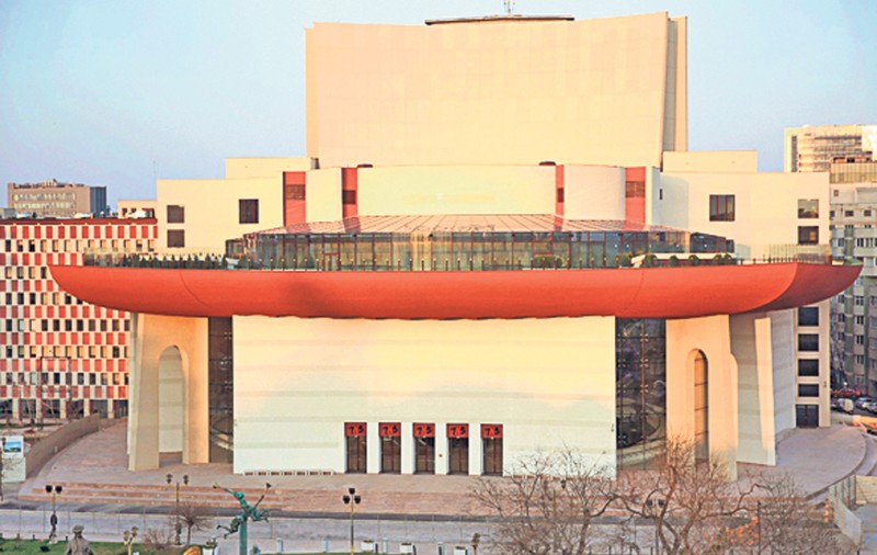 Teatrul Naţional din Bucureşti anulează toate spectacolele până pe 22 martie