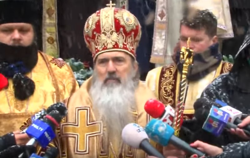 Arhiepiscopul Tomisului, la finalul slujbei de Sf. Andrei: ”Eu nu mă păzesc, că nu am timp”