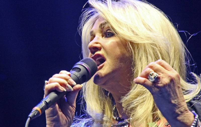Bonnie Tyler, în comă într-un spital din Portugalia. Starea artistei s-a agravat în ultimele zile