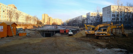 Șantierul pentru stația și Depoul Valea Ialomiței, Linia M5 metrou, la 28 decembrie 2013 | Foto: Wikipedia