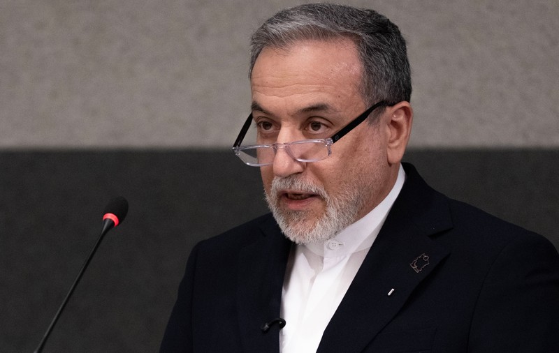 Iranul anunţă că un acord nuclear este „la îndemână”, înaintea unei noi runde de negocieri cu SUA, dar Gardienii Revoluției desfășoară exerciții militare în Golful Persic