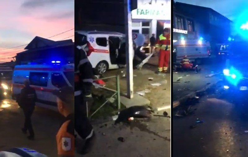 Accident mortal în Prahova, după ce o ambulanţă cu cinci pacienţi a fost lovită în plin de o maşină
