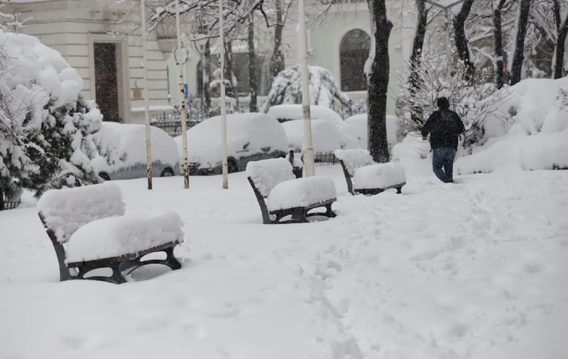 Cum ne relaxează ninsoarea creierul și cum ne protejăm ochii de zăpadă