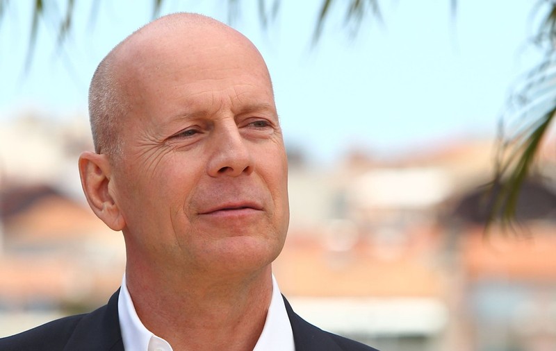 Bruce Willis îşi pierde pofta de viață din cauza bolii, spune un prieten al actorului