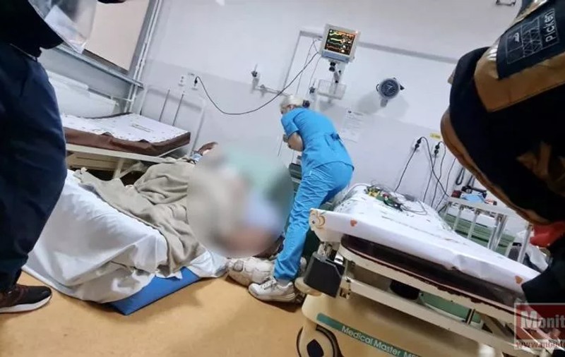 O femeie cu obezitate morbidă din Dorohoi, ținută peste 12 ore până să fie internată. „Nu o primeşte nimeni, nici Arafat” | VIDEO
