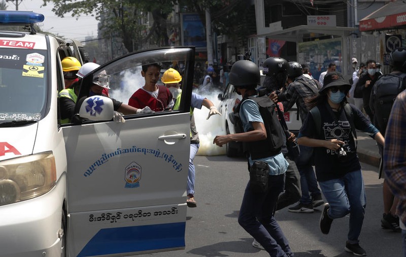 Noi proteste în Myanmar. Forțele de ordine au tras cu gloanțe de cauciuc asupra manifestanților