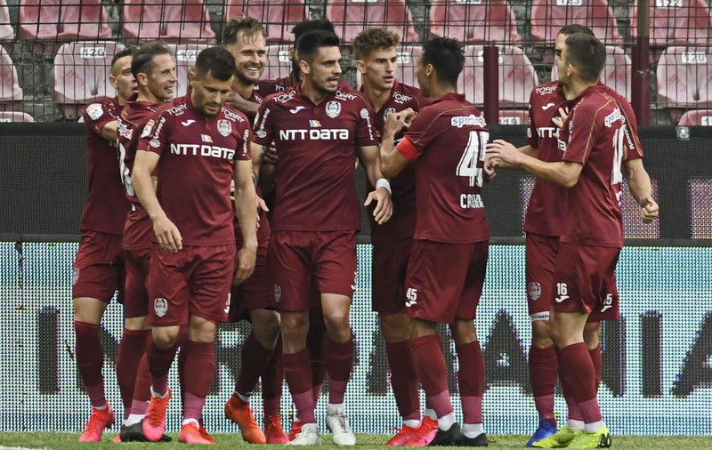 Anunțul clubului CFR Cluj înainte de finala campionatului cu Universitatea Craiova: “Jucătorii nu vor să intre pe teren, le e frică că se infectează”. Reacția oltenilor