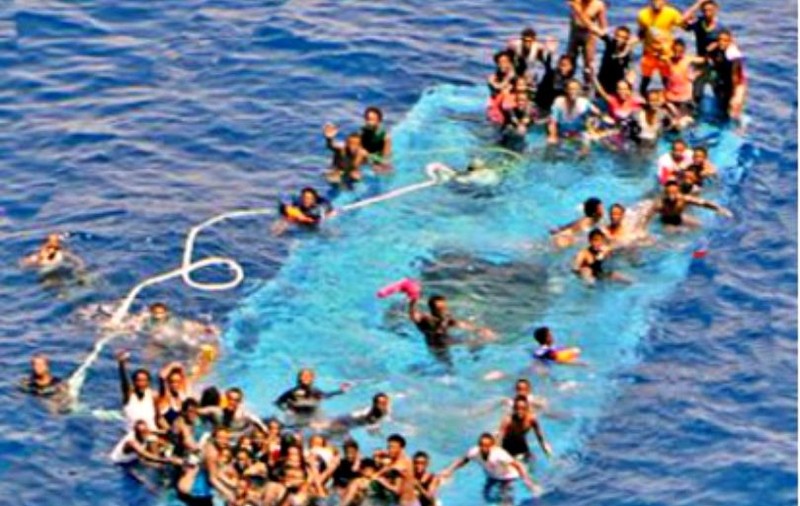 Un bebeluş şi o femeie, migranţi, găsiţi morţi în largul Insulelor Canare. O altă femeie e încă dată dispărută
