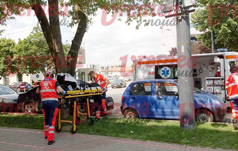 O femeie a leșinat la coadă la bancă, în Vaslui, înainte de a-și plăti rata