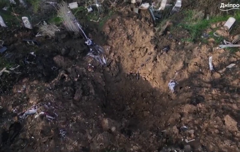 Rușii, acuzați că au bombardat un cimitir: „Se luptă și cu ucrainenii vii, și cu cei morți”