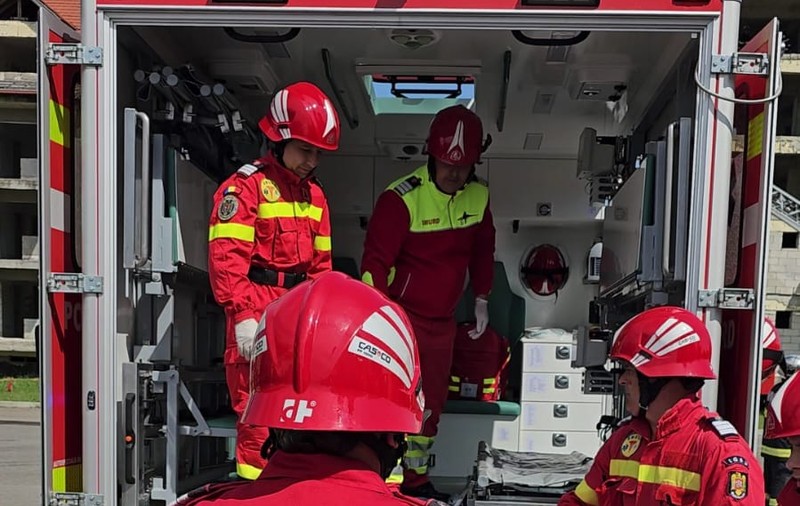 Două persoane, dintre care un copil, în stop cardio-respirator, în urma unui accident în Gheboieni, Dâmbovița