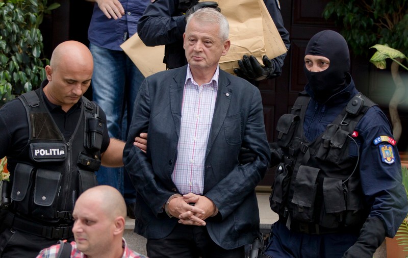 Cum i-au stricat judecătorii socotelile lui Sorin Oprescu. Fostul primar voia să își înjumătățească pedeapsa, dar a obținut o reducere irelevantă 