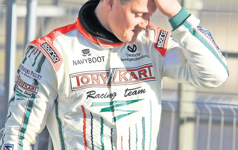 Michael Schumacher a ajuns doar piele şi os