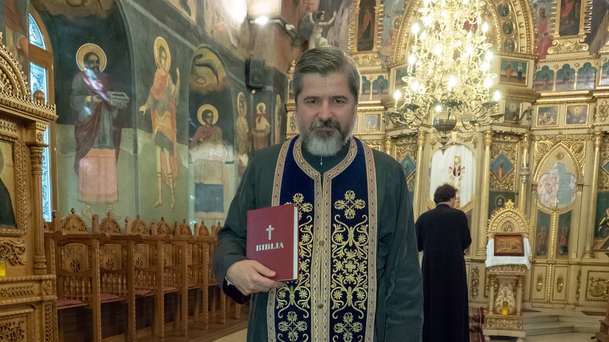 Parintele Paroh Vasile Ioana despre Sfintii Apostoli Pteru si Pavel