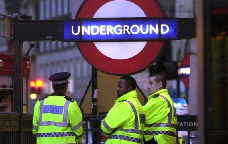 O femeie a născut într-o staţie de metrou londoneză