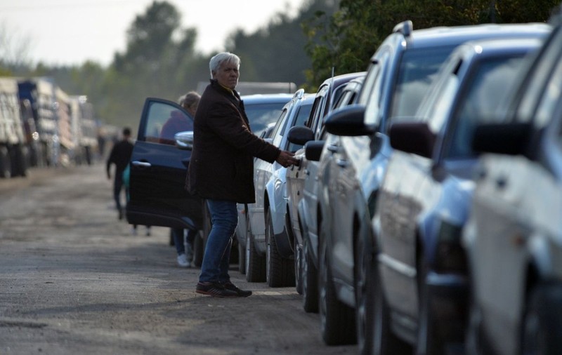 „Ni s-a spus că Rusia e aici pentru totdeauna”. Prorușii din Harkov, șocați de graba cu care Kremlinul și-a abandonat promisiunea
