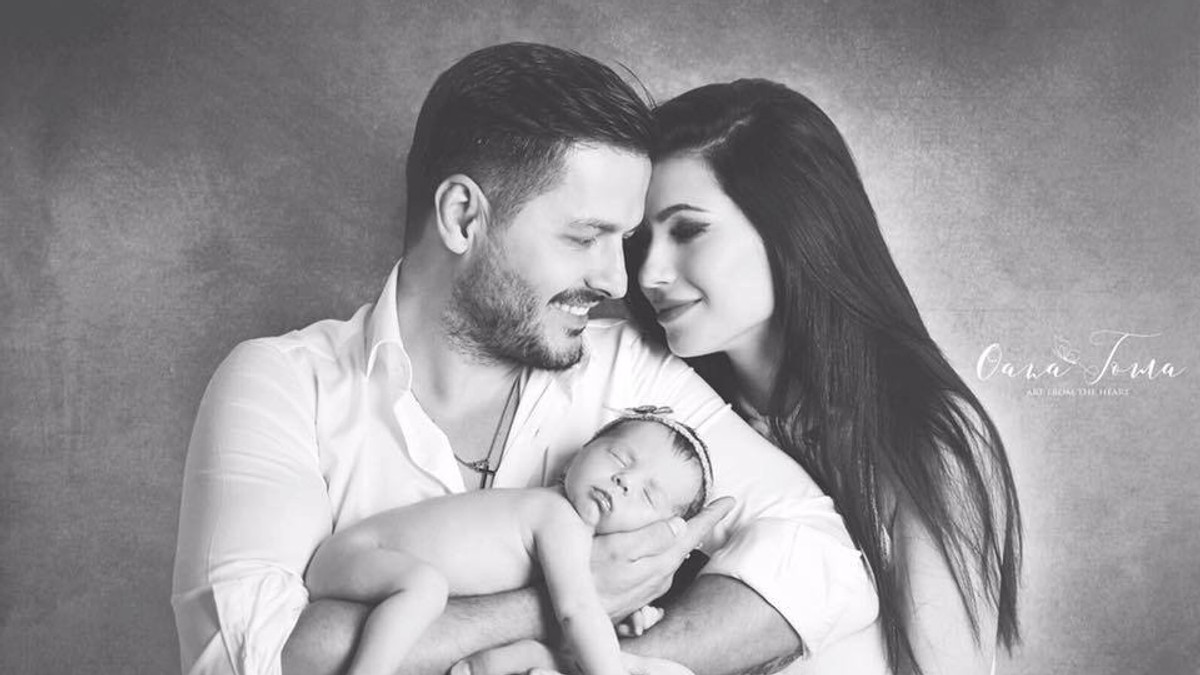 Imagine de colecție cu Liviu Vârciu, iubita și fetița lor. Tabloul perfect de familie