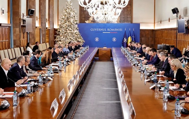 Patronatele propun 20 de măsuri pentru relansarea economiei: reduceri de taxe pentru multinaționale și subvenții de la stat